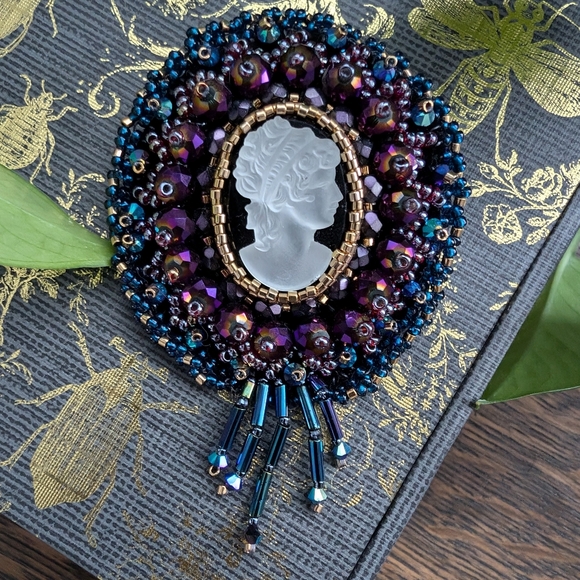 Handmade Jewelry - Beautiful Handmade Beaded Cameo Brooch